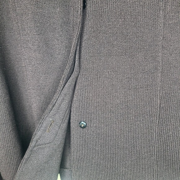 St. John Collection Women's Brown Long Sleeve Button Front Jacket Size 14 Knit‎ - Picture 3 of 5